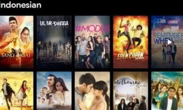 Nonton Streaming Legal Ilustrasi menonton film streaming legal di rumah