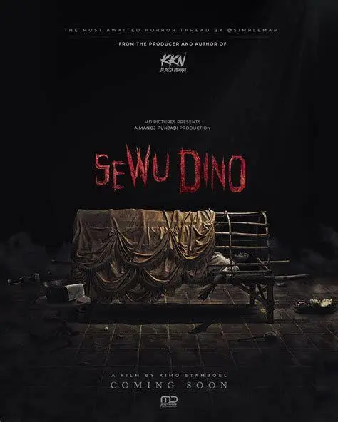 Poster Sewu Dino Poster resmi film Sewu Dino menampilkan suasana mistis