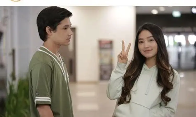 Drama Naura di Little Mom Adegan Naura menangis di kamar Little Mom