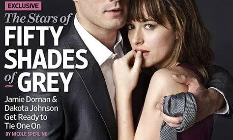 Anastasia Steele dan Christian Grey dalam sebuah adegan intens