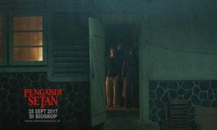 Adegan ikonik ibu di film Pengabdi Setan 2017