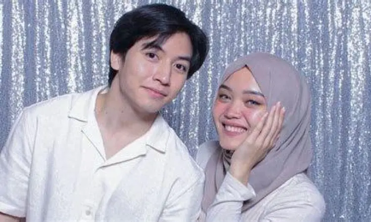 Interaksi Karang dan Launa Chemistry Jeffry Reksa dan Aisyah Aqilah