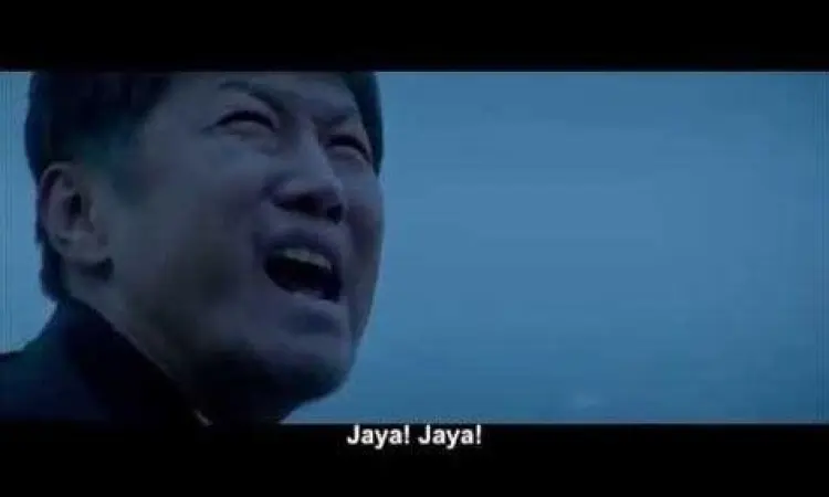 Adegan mengharukan ayah dan anak dalam film My Little Baby Jaya