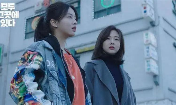 Roh Jeong-eui Dual Role Ekspresi akting Roh Jeong-eui dalam drama Everyone is There