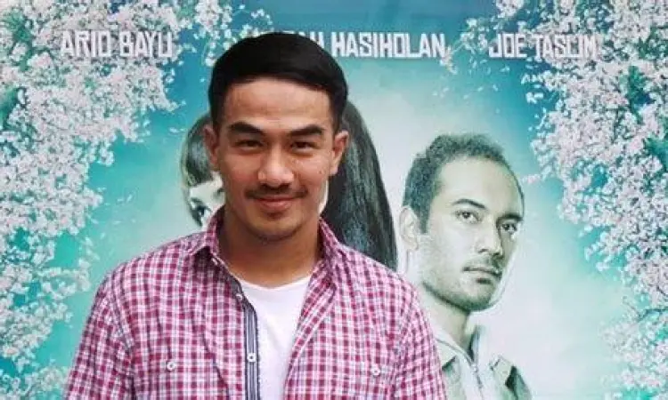 Joe Taslim dan Rio Dewanto dalam film La Tahzan