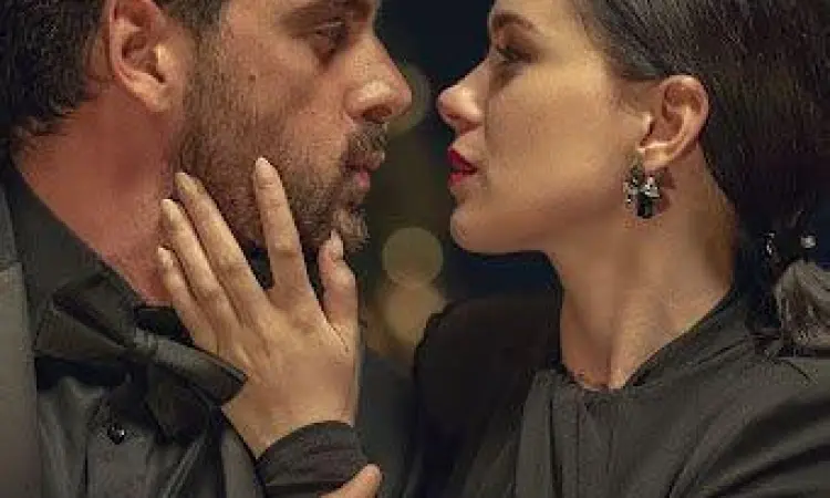 Adegan romantis Laura dan Massimo di 365 Days Season 2