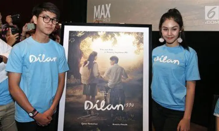 Iqbaal Ramadhan dan Vanesha Prescilla sebagai Dilan dan Milea