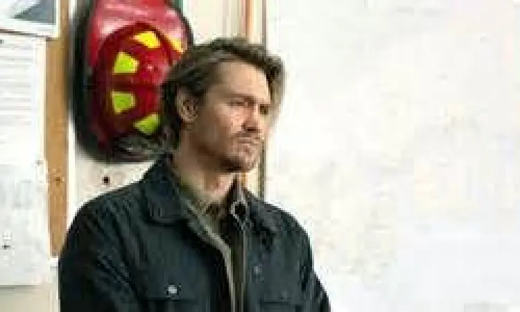 Atmosfer Kota Terjebak Pemandangan kota misterius dalam series From