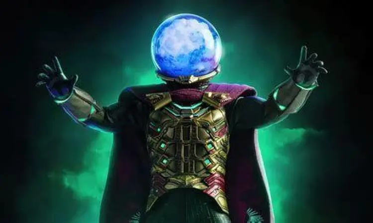 Mysterio bertarung menggunakan kekuatannya di Spider-Man Far From Home
