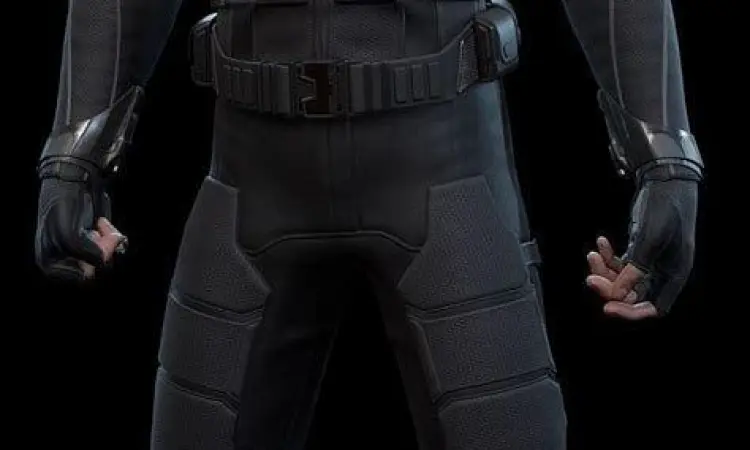 Spider-Man menggunakan kostum Stealth Suit hitam