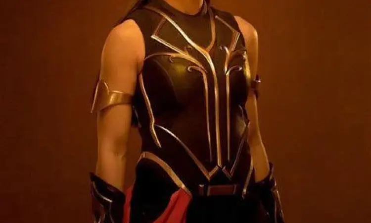 Latihan Pevita Pearce Pevita Pearce latihan fisik untuk film Sri Asih