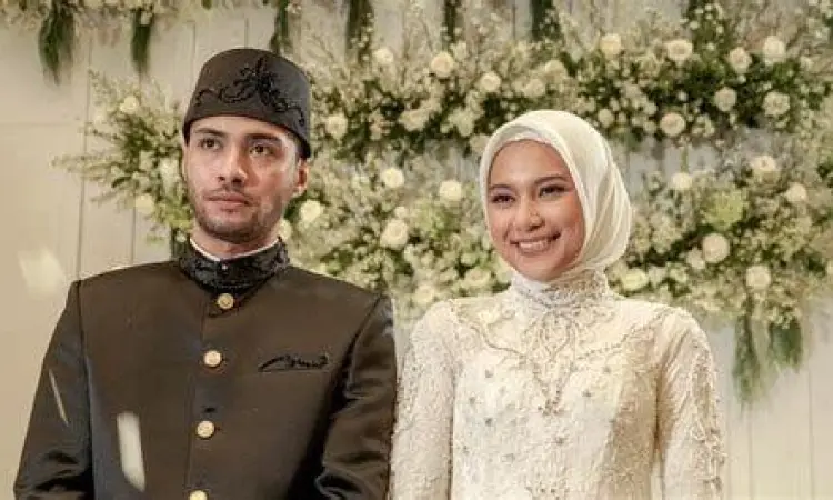 Bian dan Tari Interaksi Bian dan Tari dalam Wedding Agreement