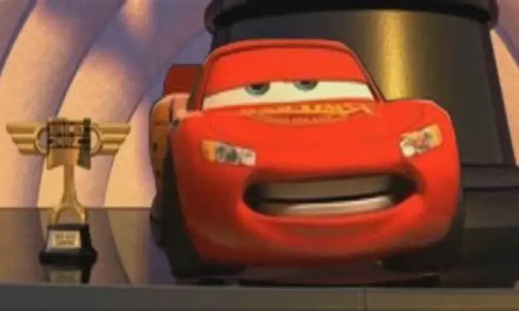 Lightning McQueen di ajang balap Piston Cup