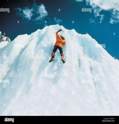 Adegan Badai Salju Everest Adegan badai di puncak Everest