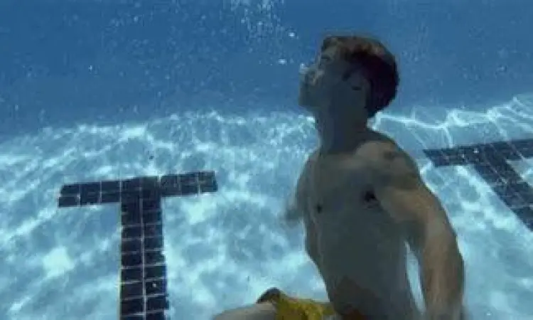 Adegan kolam renang yang menegangkan di Final Destination 4