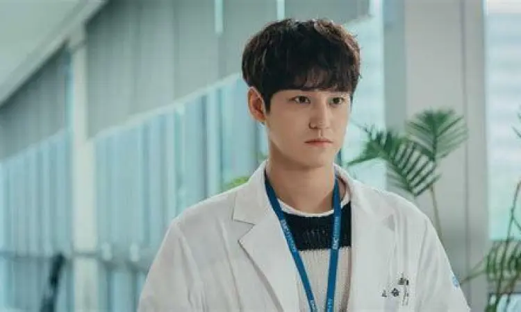 Kim Bum sebagai Go Seung Tak mengenakan masker bedah