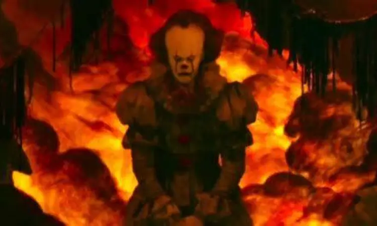 Pennywise di dalam selokan menyapa Georgie