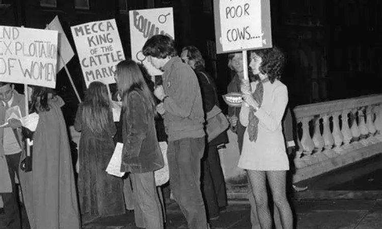 Foto bersejarah aksi protes Miss World 1970
